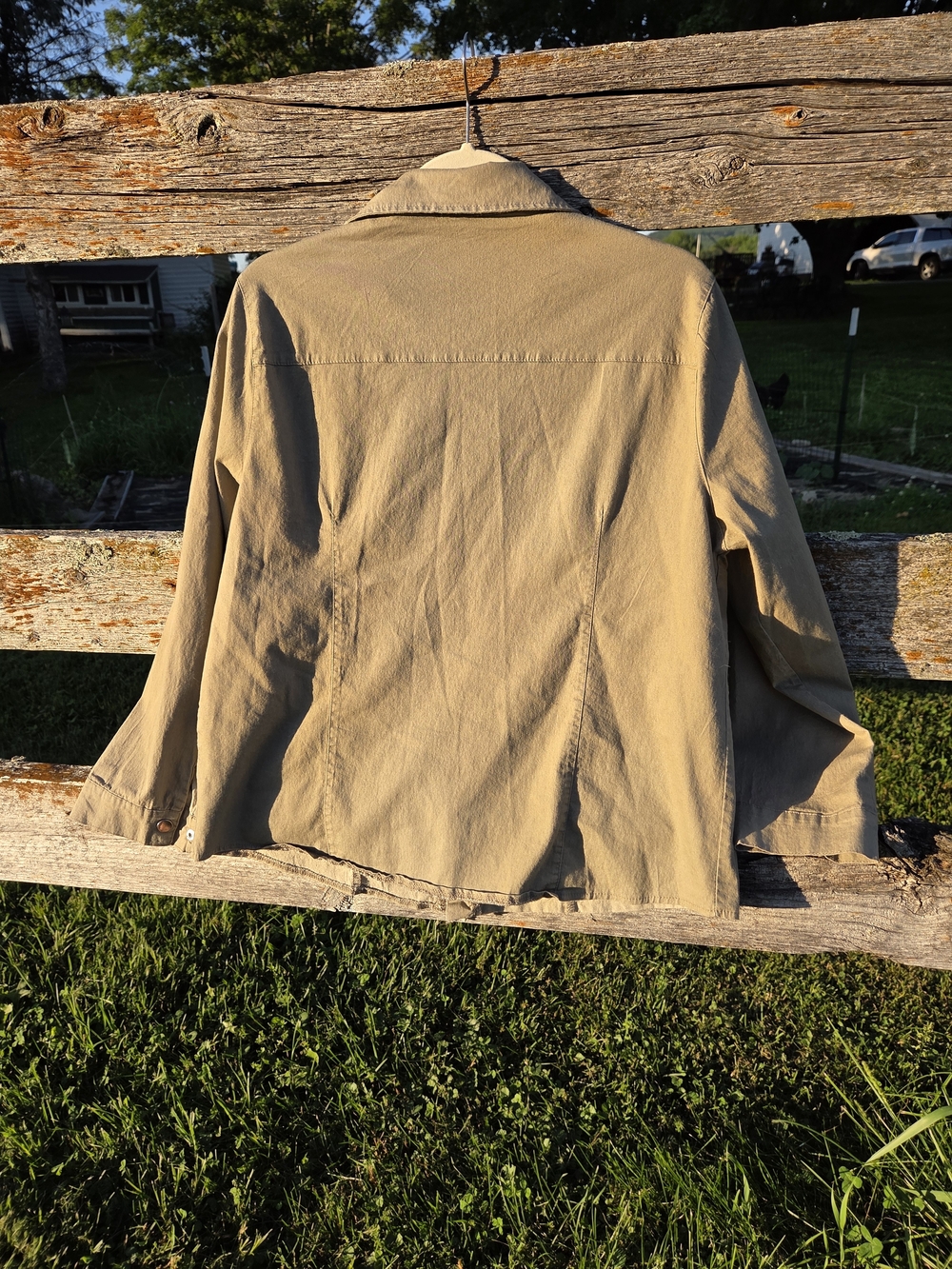 Olive Green Button-Front Utility Shirt - Picture 6 of 13